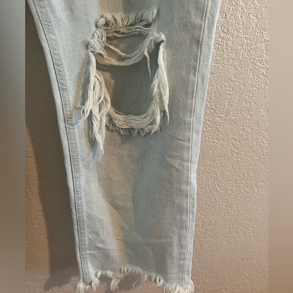 We The Free Maggie Distressed Straight Leg Jeans - Picture 5 of 7